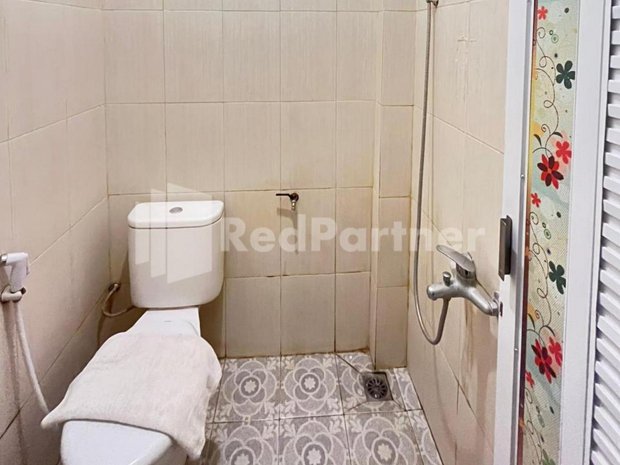 Hotel Andono Near Yia Mitra Reddoorz Temon Dış mekan fotoğraf