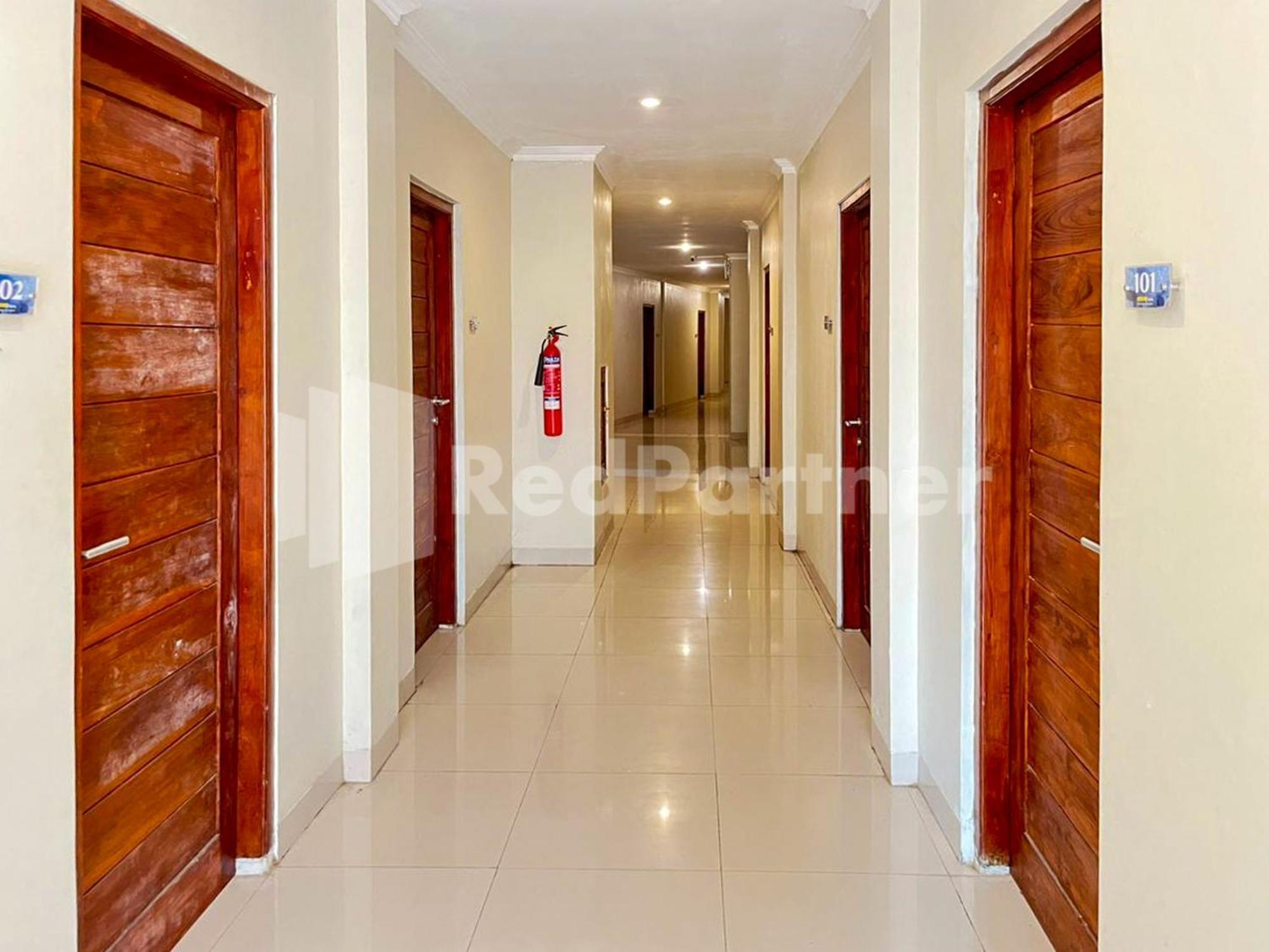 Hotel Andono Near Yia Mitra Reddoorz Temon Dış mekan fotoğraf